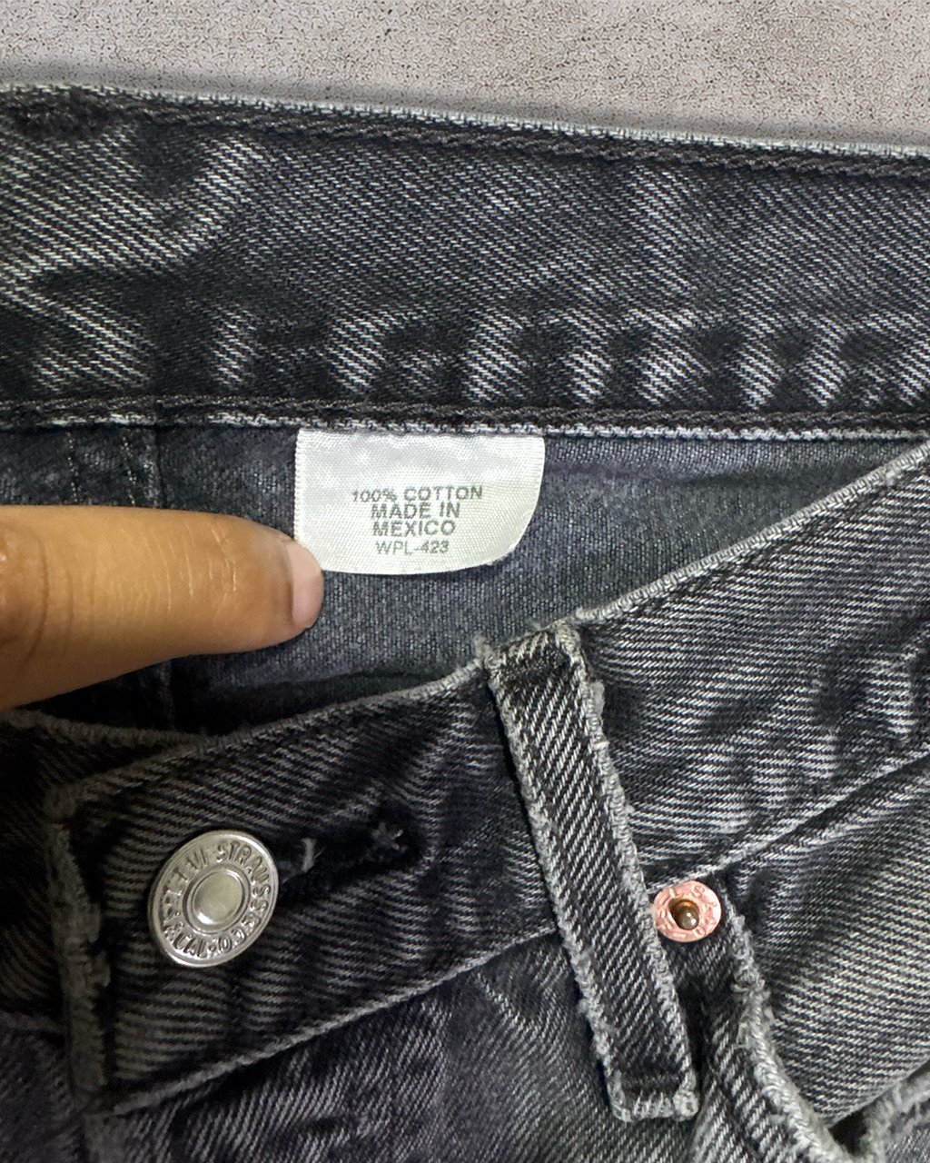 Black Levi's Pants - 32x30