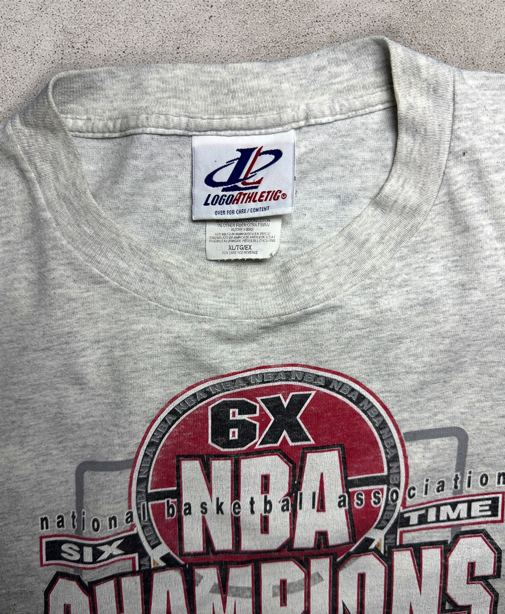 Vintage Chicago Bulls 6x NBA Champions LogoAthletic T-Shirt - XL