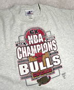 Vintage Chicago Bulls 6x NBA Champions LogoAthletic T-Shirt - XL